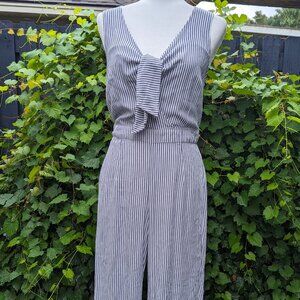 Abercrombie grey and white romper
